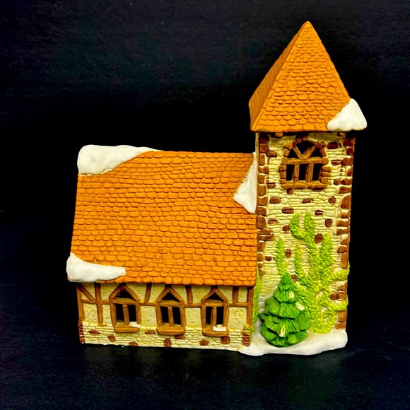 Vintage Dept 56  1985 ceramic  light up DICKENS VILLAGE CHURCH - Picture 6 of 15